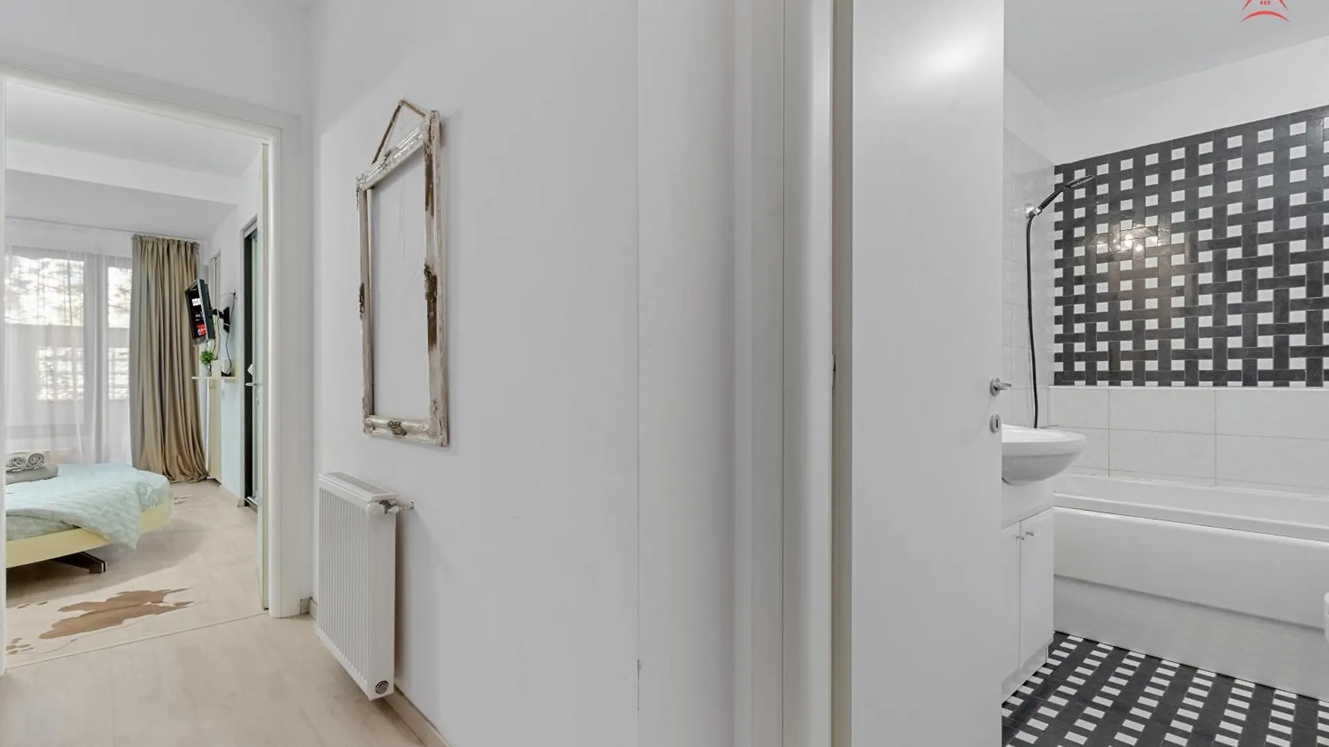 Baneasa Herastrau Apartment With Grand Terrace Bucharest Romania